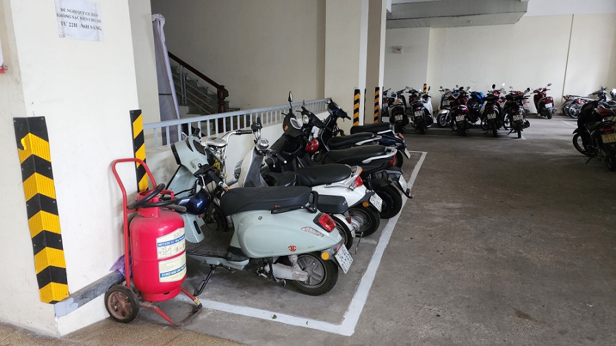 Nhiều chung cư ở Hà Nội "cấm cửa" xe điện, gánh nặng trả góp đè lên người dân Nhiều chung cư ở Hà Nội "cấm cửa" xe điện, gánh nặng trả góp đè lên người dân