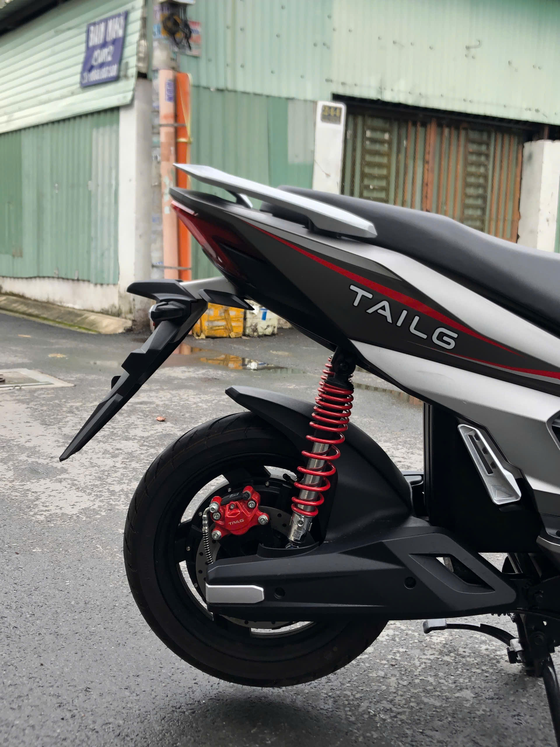 Xe máy điện Tailg T71 Vario 8 chạy được bao nhiêu km? Xe máy điện Tailg T71 Vario 8 chạy được bao nhiêu km?