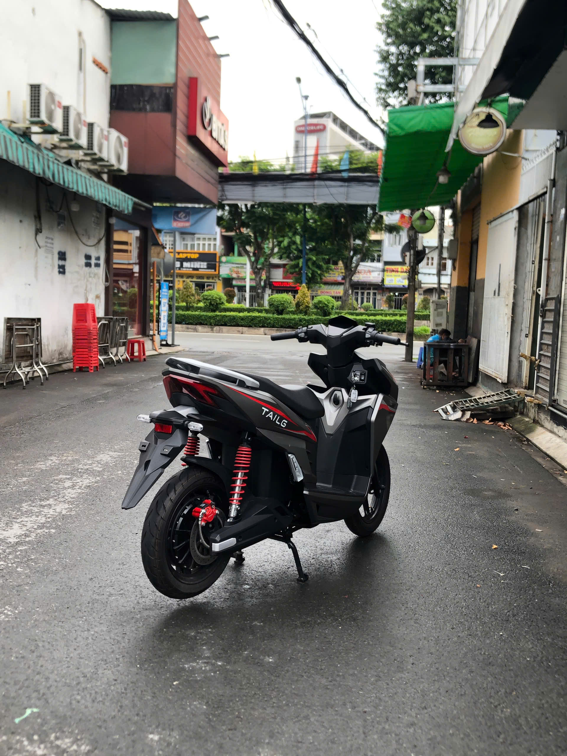 Xe máy điện Tailg T71 Vario 8 chạy được bao nhiêu km? Xe máy điện Tailg T71 Vario 8 chạy được bao nhiêu km?