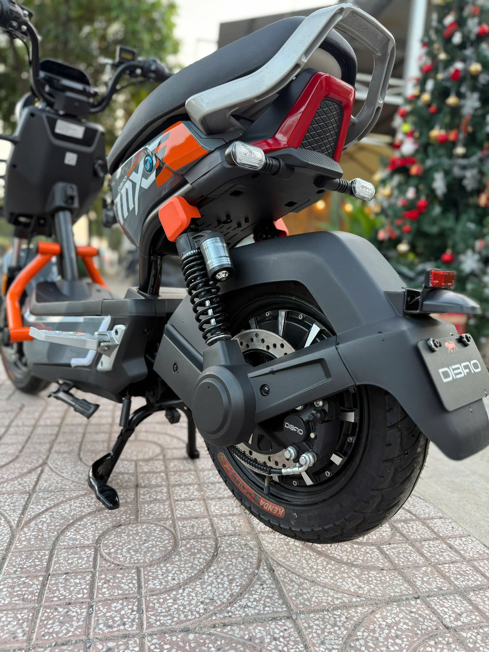 Đổi pin xe điện có thể thay thế đổ xăng trong tương lai gần? Đổi pin xe điện có thể thay thế đổ xăng trong tương lai gần?