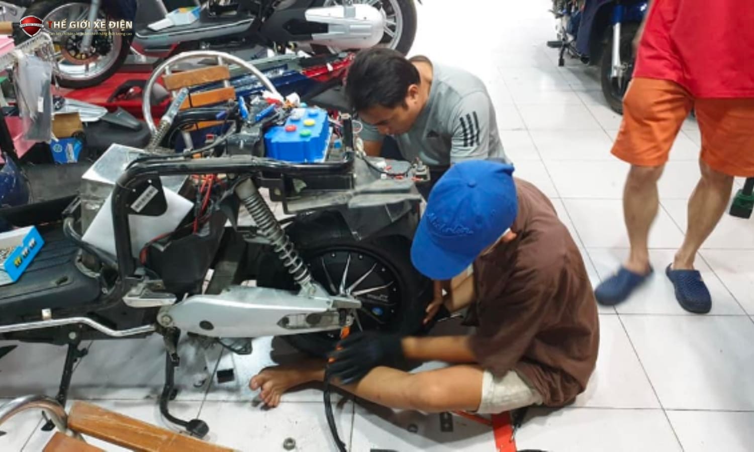 Xe máy điện hư hỏng có dễ thay thế phụ tùng không?