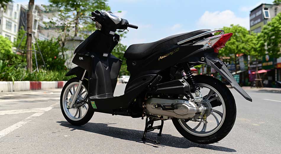 Xe máy 50 phân khối chạy xăng đi được bao xa? Lý tưởng cho di chuyển ngắn Xe máy 50 phân khối chạy xăng đi được bao xa? Lý tưởng cho di chuyển ngắn